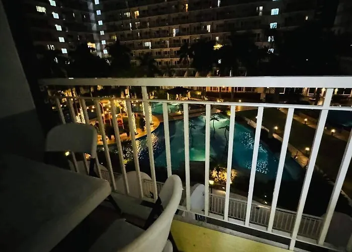 Shell C22 Shortwalk Moa Balcony Poolview Apartment